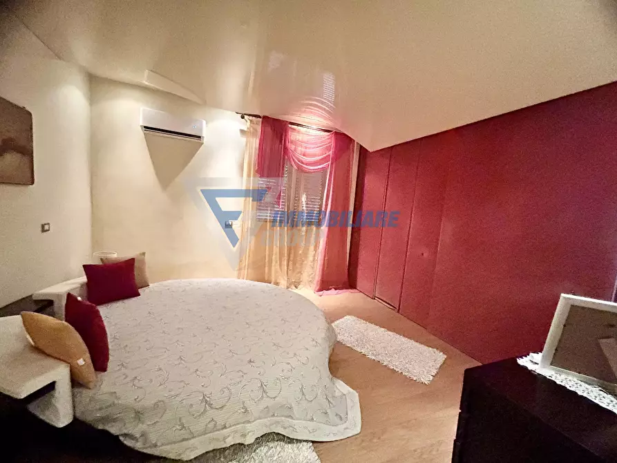 Immagine 13 di Casa trifamiliare in vendita  in Via Monte Pellegrino a Siracusa