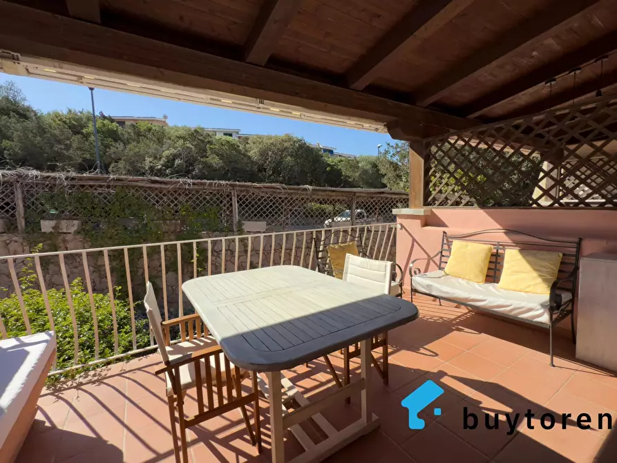 Immagine 26 di Casa trifamiliare in vendita  in Piazza Ginestre a Olbia