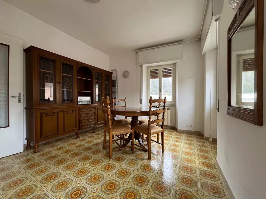 Immagine 4 di Casa trifamiliare in vendita  in Via Brigata Berto San Salvatore a Avegno