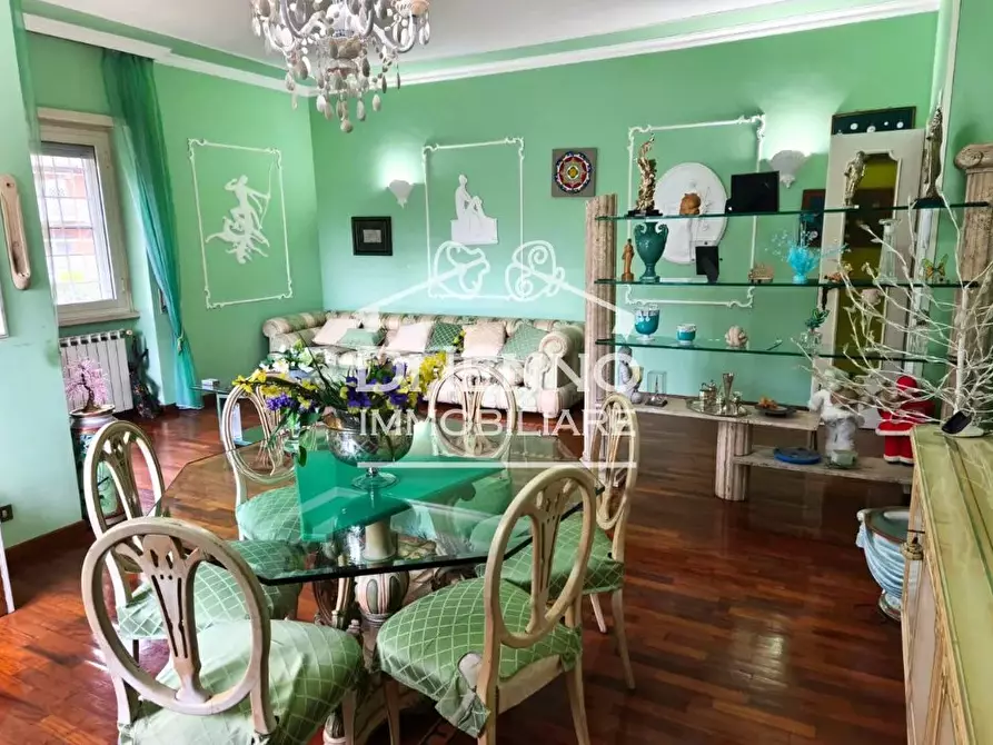 Immagine 4 di Casa trifamiliare in vendita  in Via Campodimele, 75 a Roma