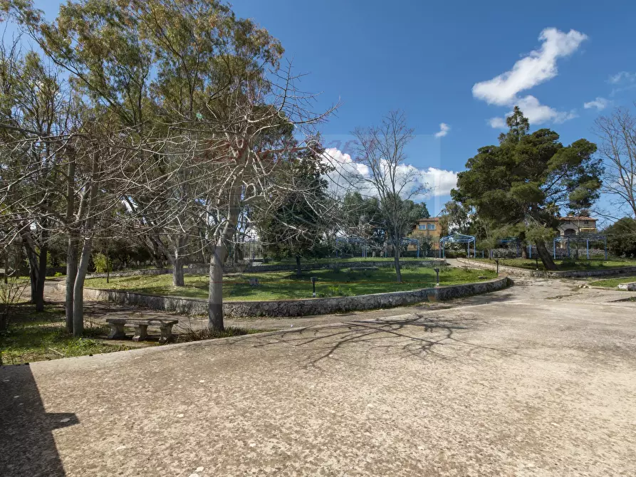 Immagine 10 di Casa trifamiliare in vendita  in Contrada Piano Milo a Noto