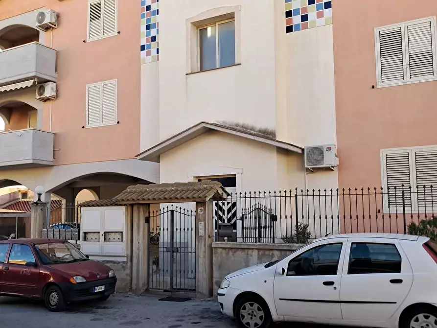 Immagine 1 di Casa trifamiliare in vendita  in VIA ELIO VITTORINI ,20 a Buccheri