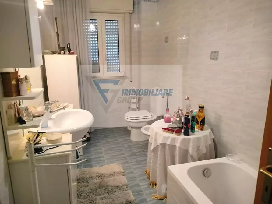 Immagine 11 di Casa trifamiliare in affitto  in Via Gregorio Asbesta a Siracusa