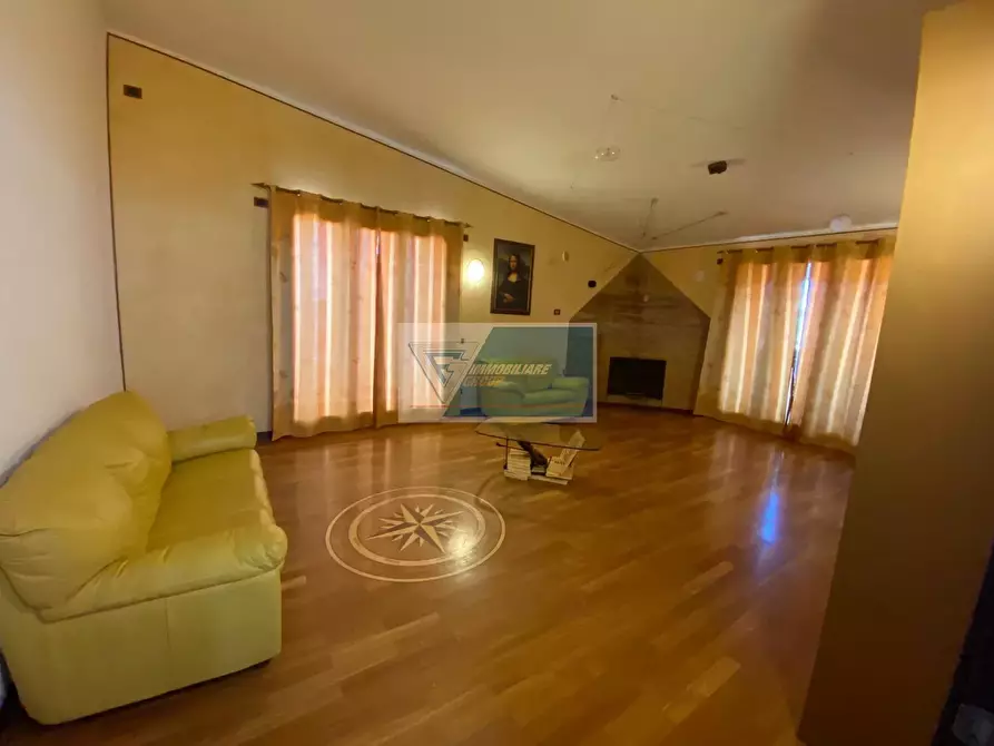 Immagine 2 di Casa trifamiliare in affitto  in Via Alfredo Catalani a Noto