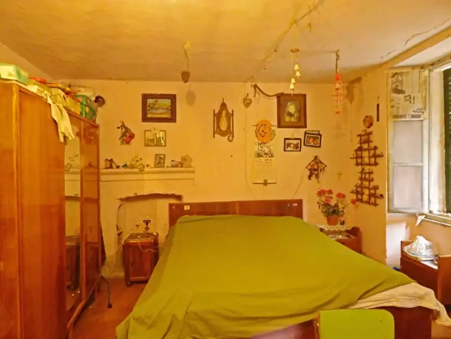 Immagine 10 di Terreno edificabile in vendita  a Dogliani