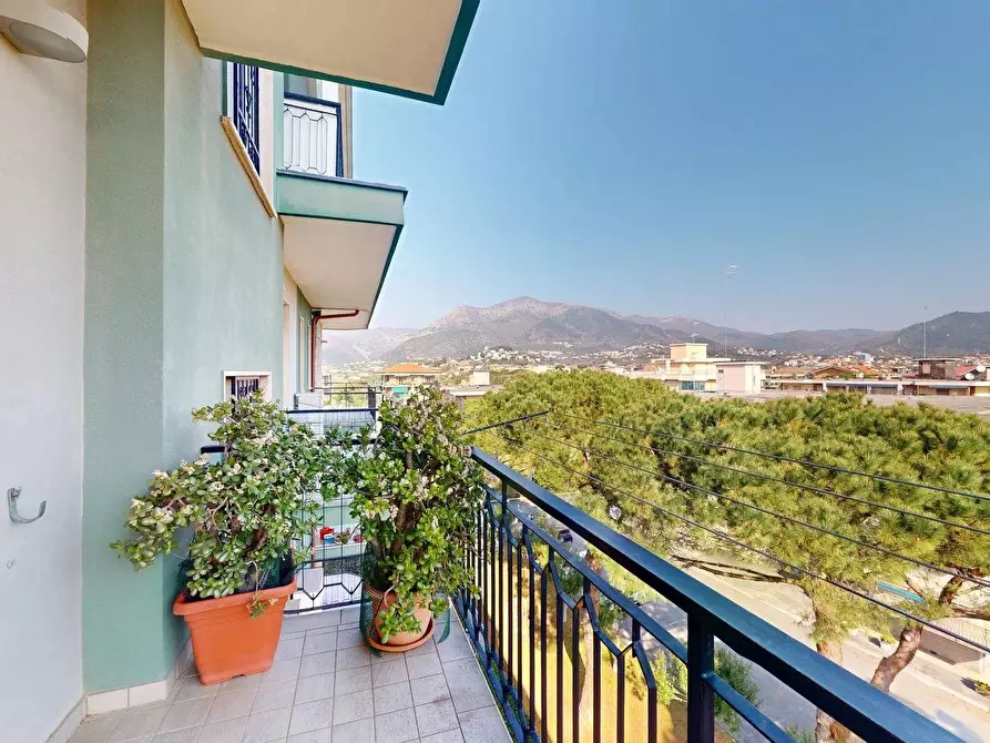 Immagine 4 di Casa trifamiliare in vendita  in Via Firenze, 4 a Borghetto Santo Spirito