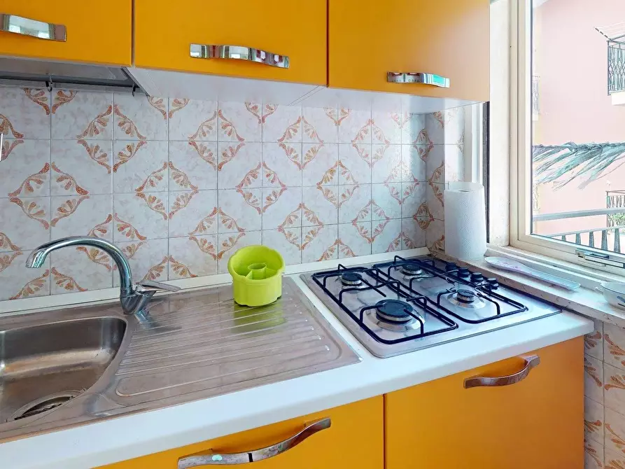 Immagine 11 di Casa trifamiliare in vendita  in Corso Leonardo da Vinci 6 a Borghetto Santo Spirito