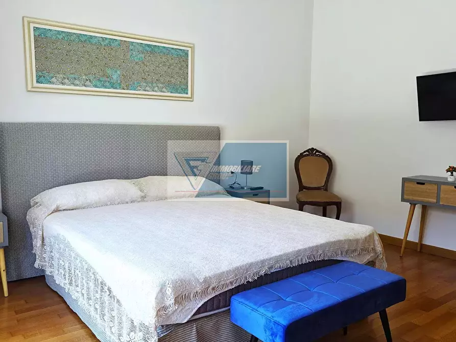 Immagine 1 di Casa trifamiliare in vendita  in Piazza Sgroi a Noto