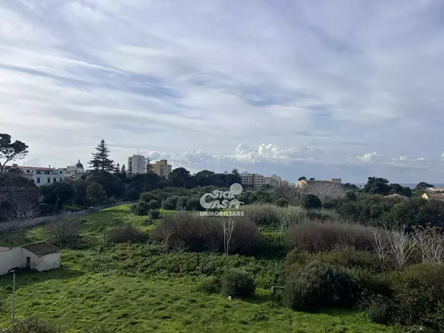 Immagine 8 di Casa trifamiliare in vendita  in via Honor Frost a Marsala