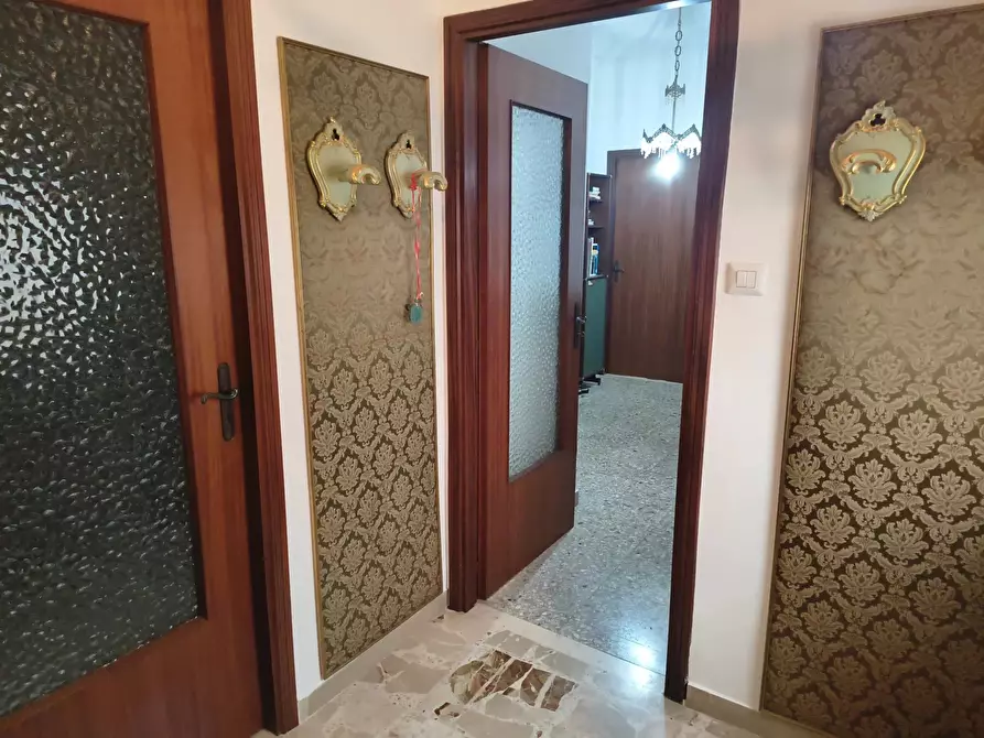 Immagine 3 di Casa trifamiliare in affitto  a Messina