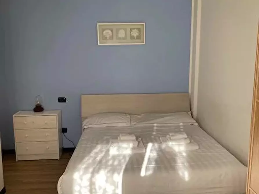 Immagine 13 di Casa trifamiliare in affitto  a Milano