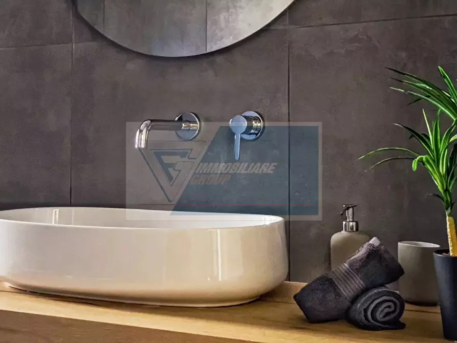 Immagine 19 di Casa trifamiliare in vendita  in Via Pasubio a Siracusa