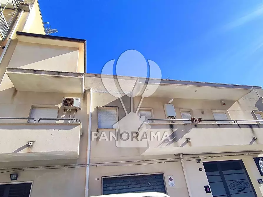 Immagine 69 di Casa trifamiliare in vendita  in Via Florio a Alcamo