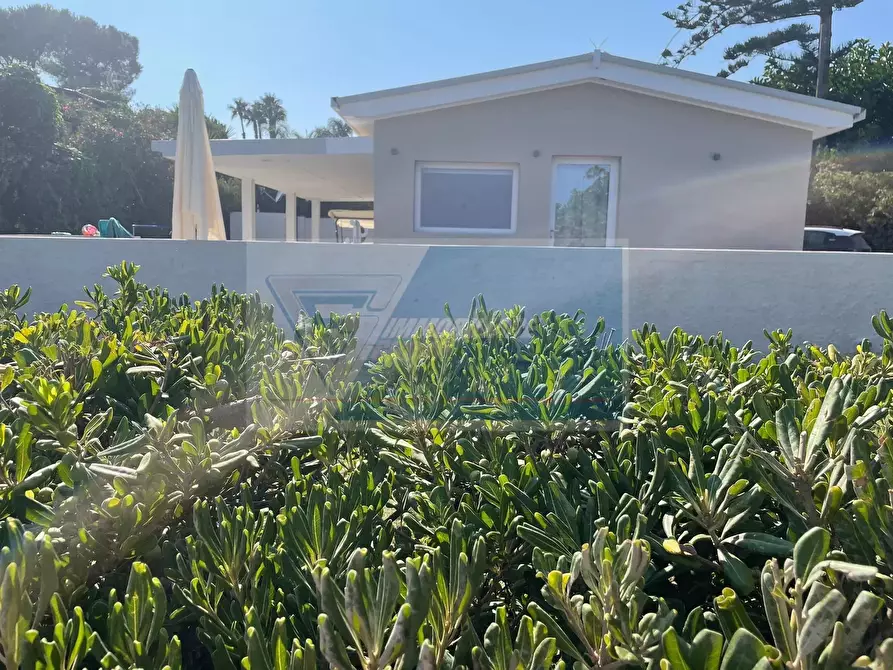 Immagine 2 di Terreno edificabile in vendita  in Via Mar delle Antille Fontane Bianche a Siracusa