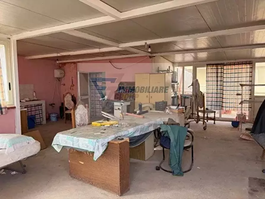 Immagine 28 di Casa trifamiliare in vendita  in Via Giovanna d'Arco a Siracusa