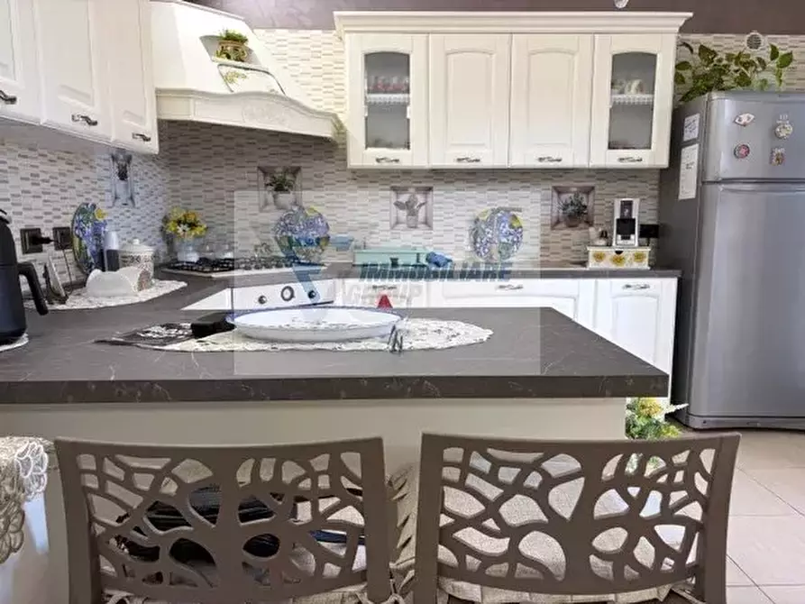 Immagine 25 di Casa trifamiliare in vendita  in Via Brancati a Buccheri