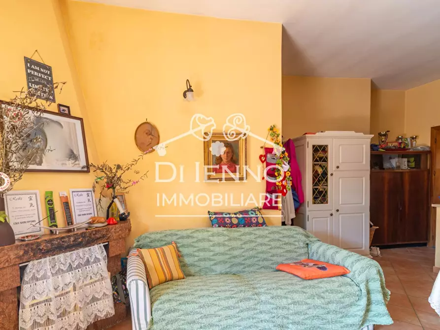 Immagine 6 di Casa trifamiliare in vendita  in Via Siziano a Roma