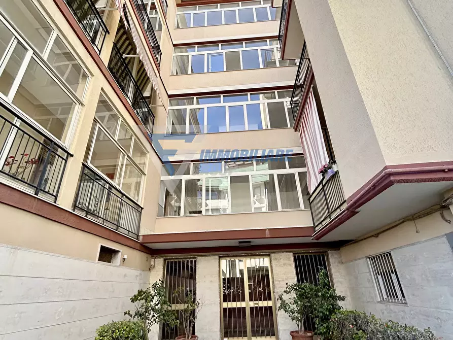 Immagine 10 di Casa trifamiliare in vendita  in Via Augusta a Siracusa