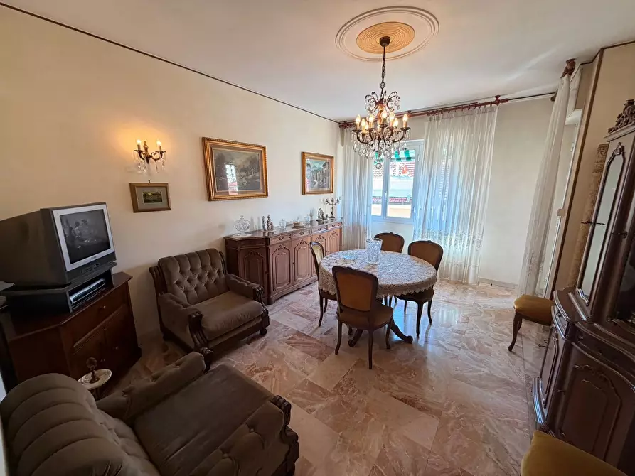 Immagine 6 di Casa trifamiliare in vendita  in Via Cavour, 7 a Ventimiglia