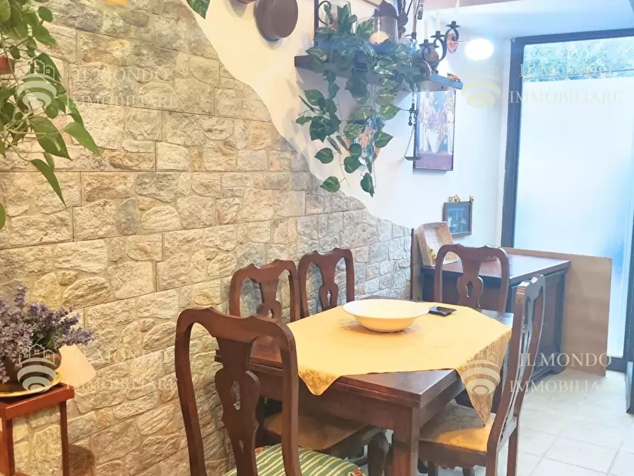 Immagine 59 di Casa trifamiliare in vendita  in Viale Luigi Greco Cretone a Palombara Sabina