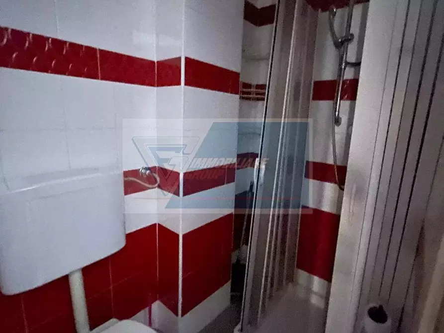 Immagine 4 di Casa trifamiliare in vendita  in Via Como a Buccheri