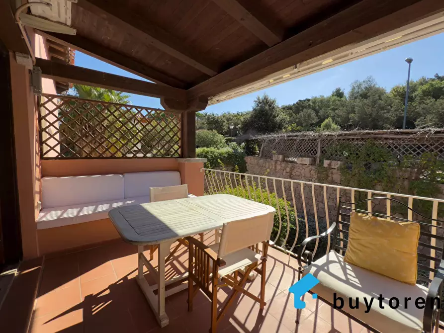 Immagine 27 di Casa trifamiliare in vendita  in Piazza Ginestre a Olbia