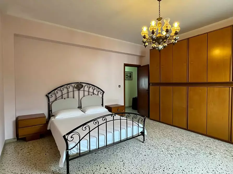 Immagine 10 di Casa trifamiliare in vendita  in Via Reggio Calabria, 13 a Cosenza