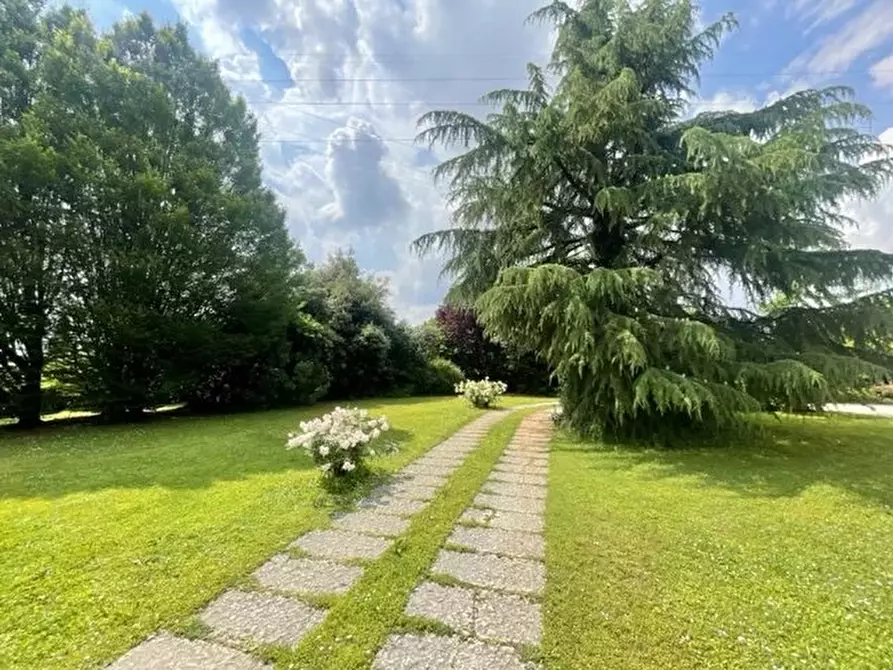 Immagine 2 di Terreno edificabile in vendita  a Refrontolo