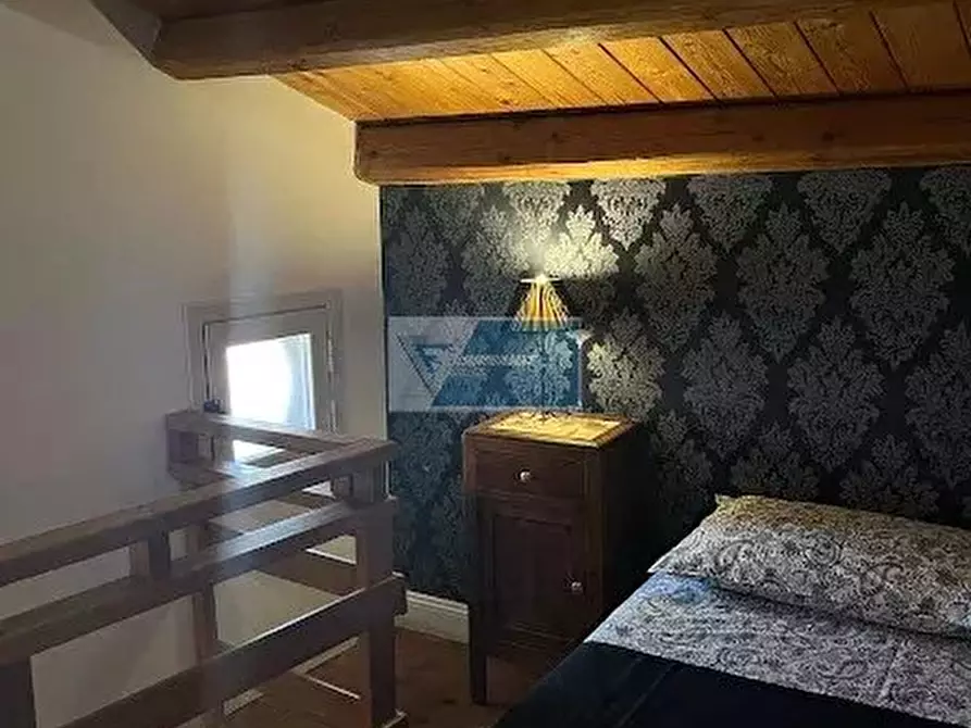 Immagine 15 di Casa trifamiliare in affitto  in Piazza Taranto a Noto