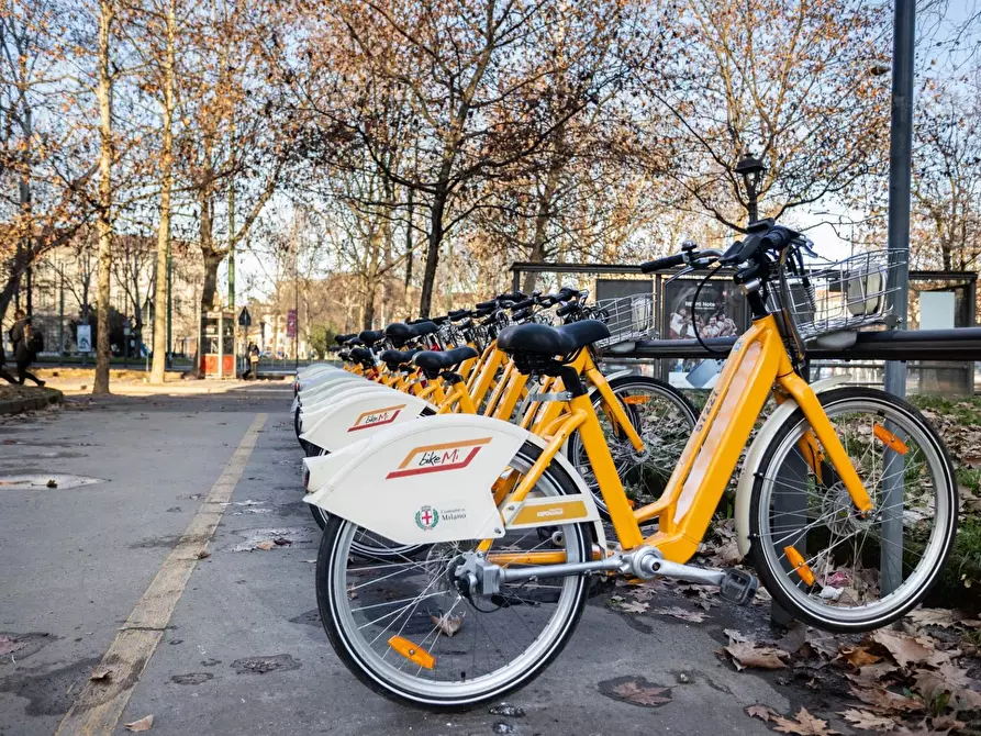 Immagine 25 di Casa trifamiliare in affitto  in Viale Coni Zugna, 6 a Milano