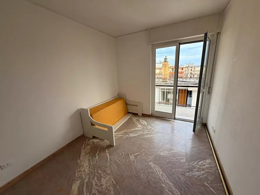 Immagine 5 di Casa trifamiliare in affitto  a Ventimiglia