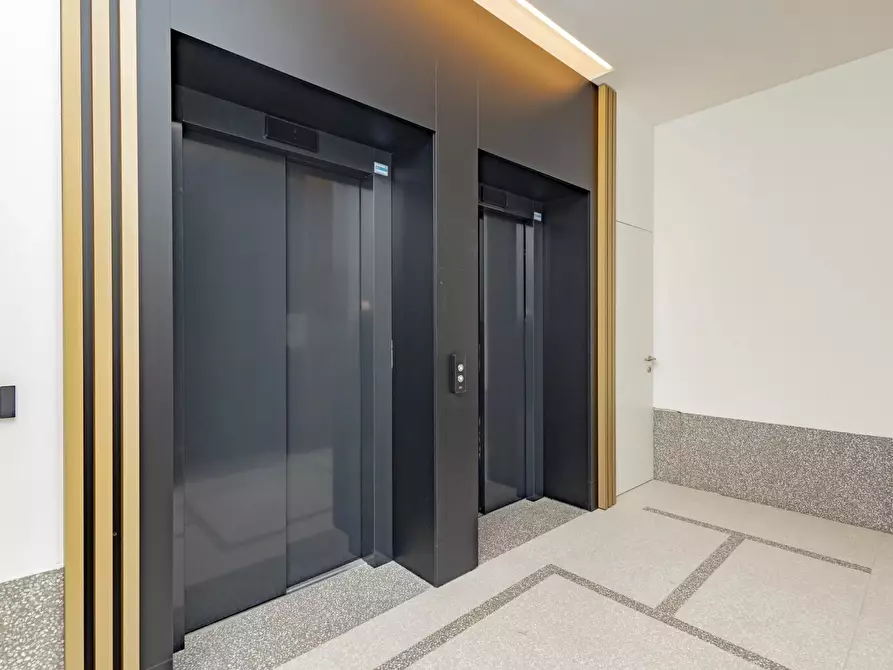 Immagine 35 di Casa trifamiliare in affitto  in VIA ERRICO PETRELLA, 4. a Milano