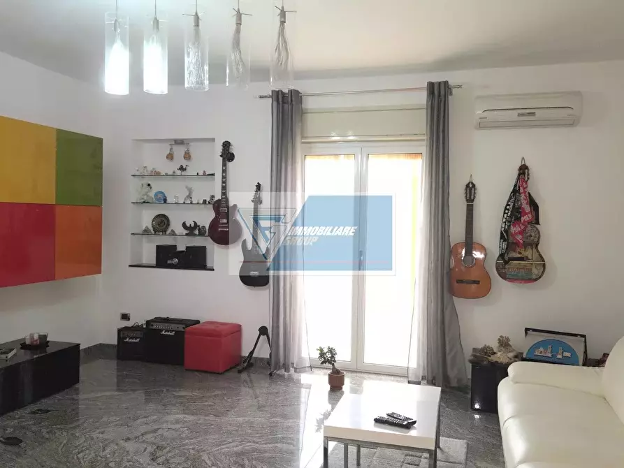 Immagine 11 di Casa trifamiliare in vendita  in Via Po a Buccheri