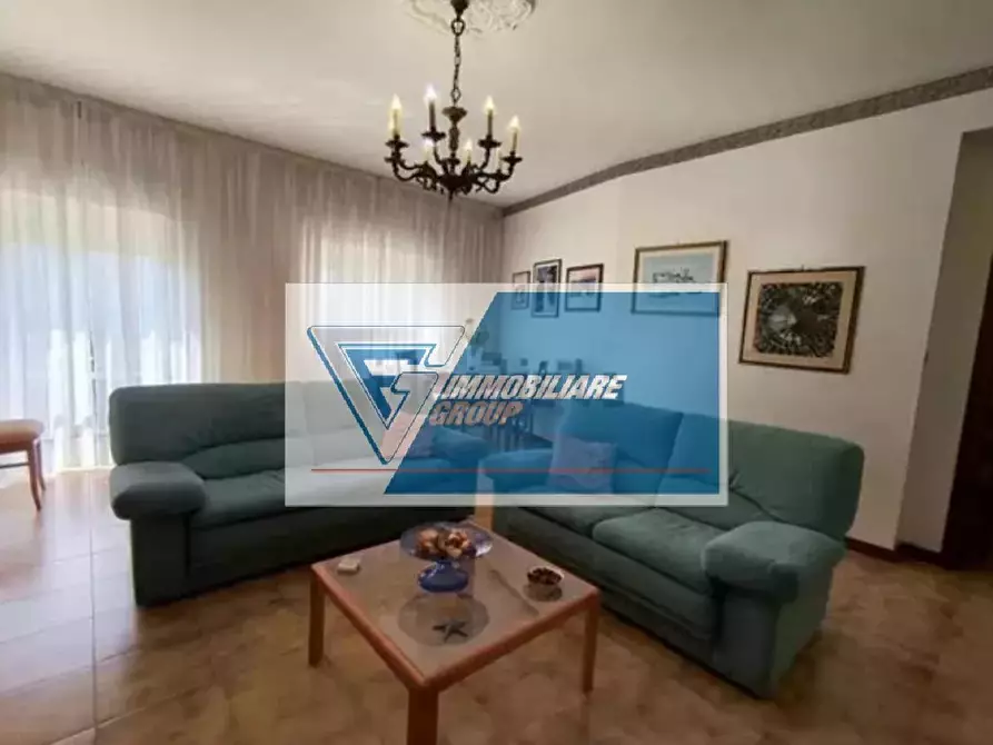 Immagine 2 di Casa trifamiliare in vendita  in Via Vincenzo Boscarino a Siracusa