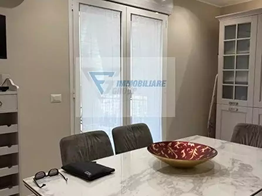 Immagine 22 di Casa trifamiliare in vendita  in Via San Giovanni a Buccheri