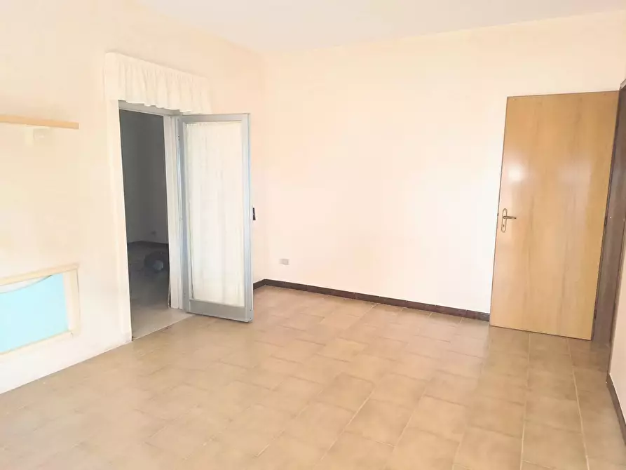 Immagine 34 di Casa trifamiliare in vendita  a Messina