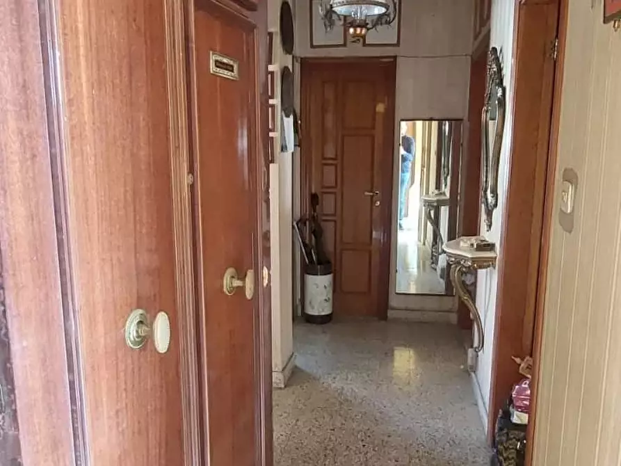 Immagine 30 di Casa trifamiliare in vendita  in Via Gioacchino Chinigò, 2 a Messina