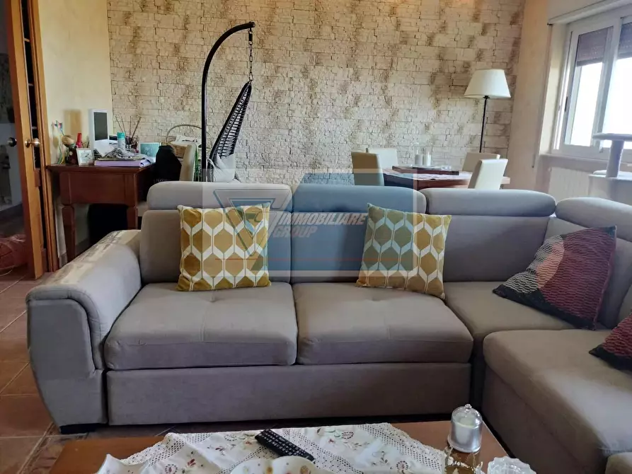 Immagine 15 di Casa trifamiliare in vendita  in Via Avola a Siracusa