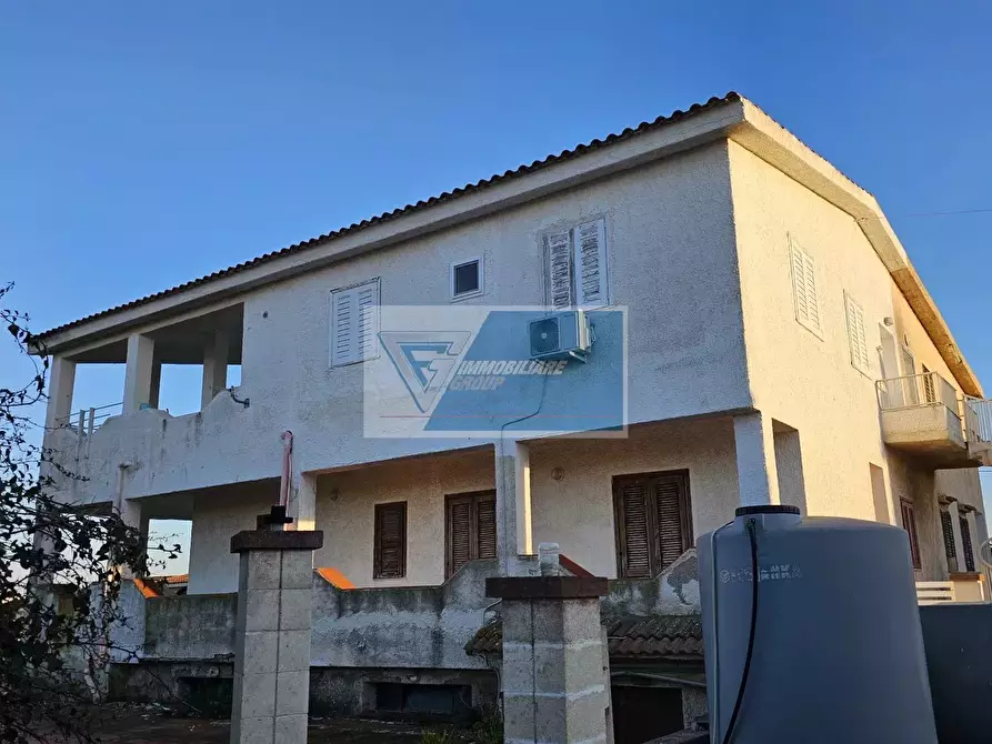 Immagine 3 di Casa trifamiliare in vendita  a Noto