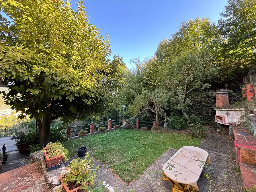 Immagine 5 di Casa trifamiliare in vendita  in Via Sotto la Croce a Rapallo