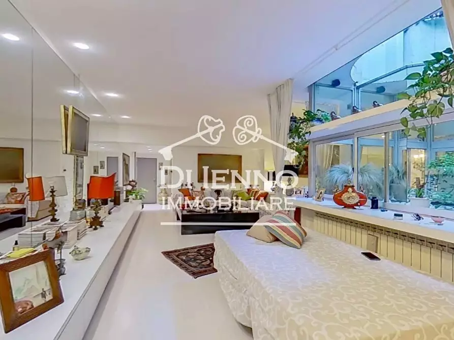 Immagine 21 di Casa trifamiliare in vendita  in Via dei Colli della Farnesina a Roma