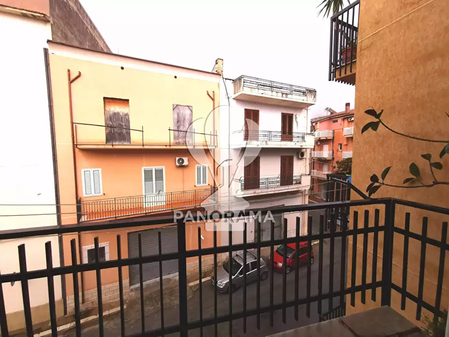 Immagine 5 di Casa trifamiliare in vendita  in Via Benvenuto Cellini, 9 a Partinico