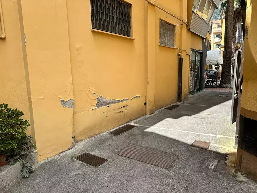Immagine 6 di Appartamento in vendita  in Via Roma, 28 a Ventimiglia