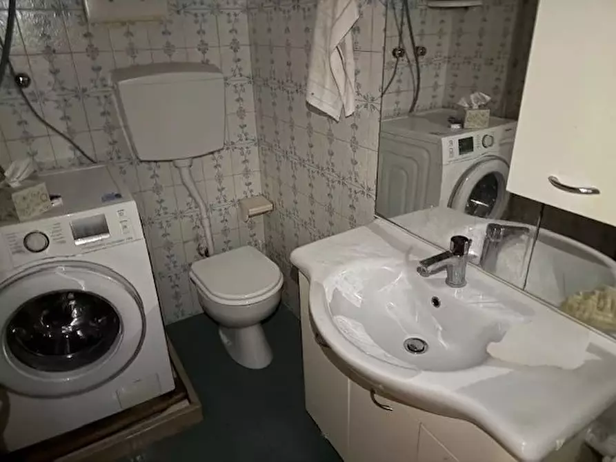 Immagine 9 di Casa trifamiliare in vendita  a Conegliano