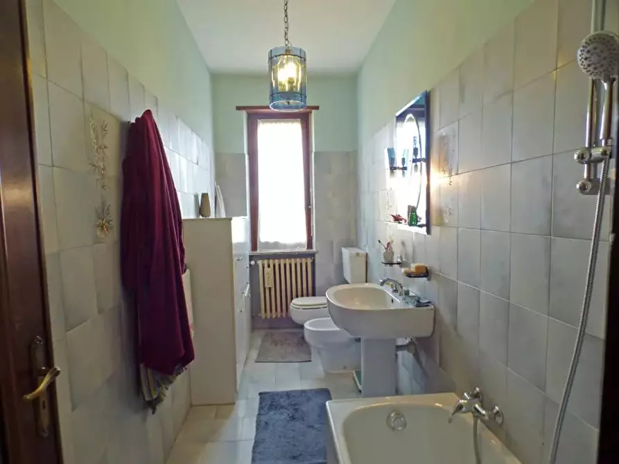 Immagine 12 di Terreno edificabile in vendita  a Barolo