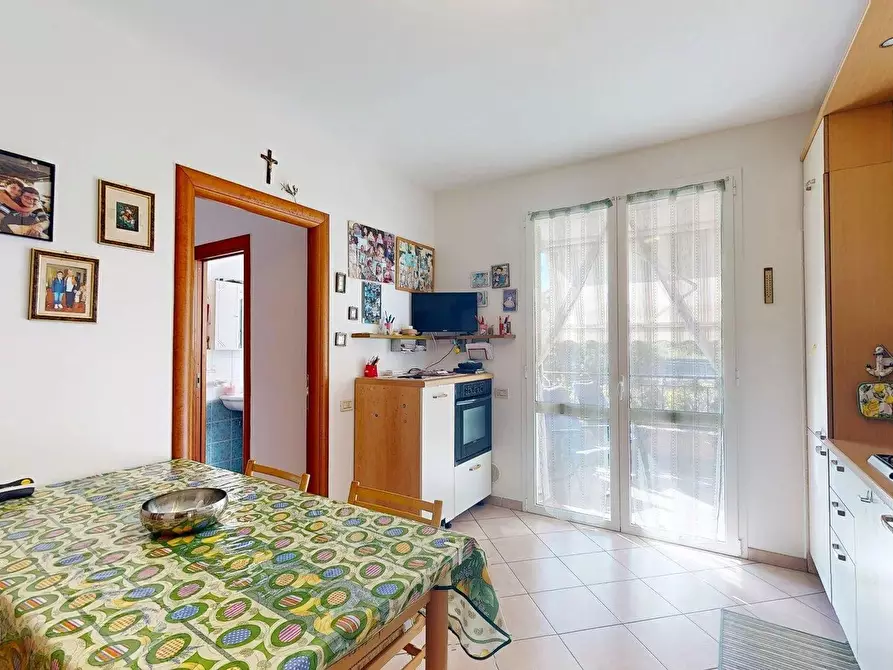 Immagine 3 di Casa trifamiliare in vendita  in Via Madonna degli Angeli 2A a Borghetto Santo Spirito