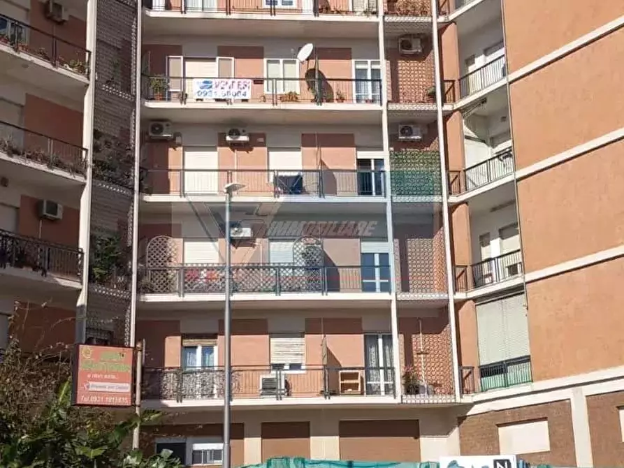 Immagine 1 di Casa trifamiliare in vendita  in Viale Tunisi, 53 a Siracusa