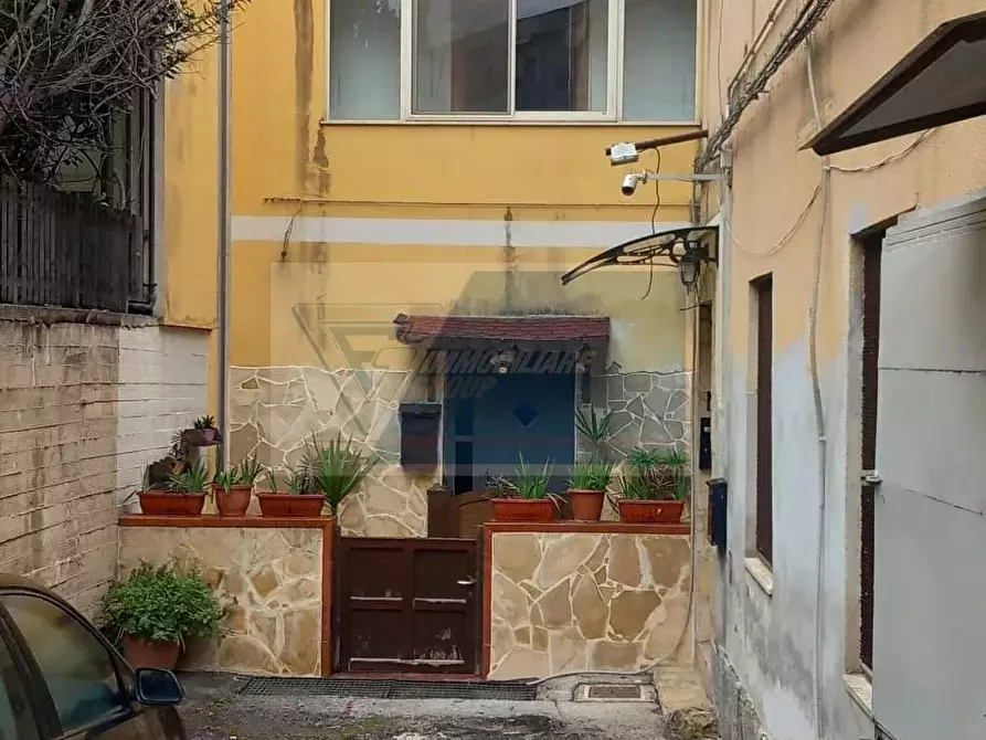 Immagine 1 di Casa trifamiliare in vendita  in Via Augusta, 22 a Siracusa