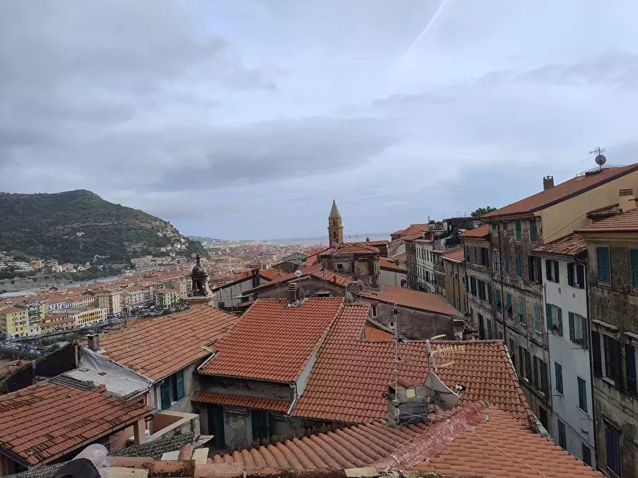 Immagine 1 di Casa trifamiliare in vendita  in Piazzetta della Fontana 3 a Ventimiglia