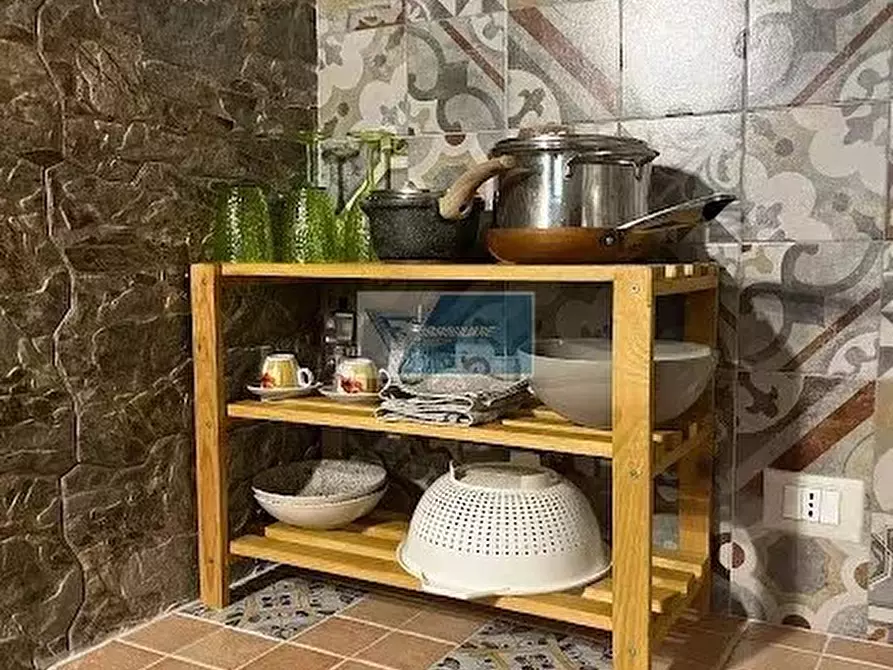 Immagine 8 di Casa trifamiliare in affitto  in Piazza Taranto a Noto